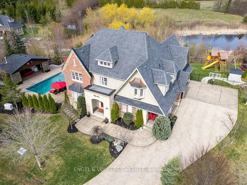 33 Barraclough Boulevard, Halton Hills, ON L7G 0E8, Halton Hills
