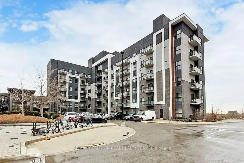 102 Grovewood Common 334, Oakville, ON L6H 0X2 photo 1