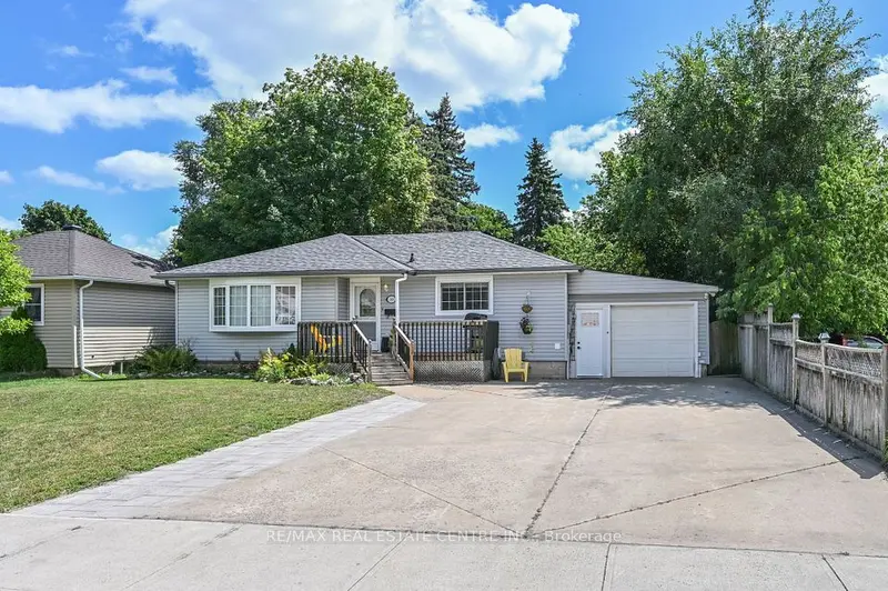 110 John Street, Halton Hills, ON L7G 4T5, Halton Hills