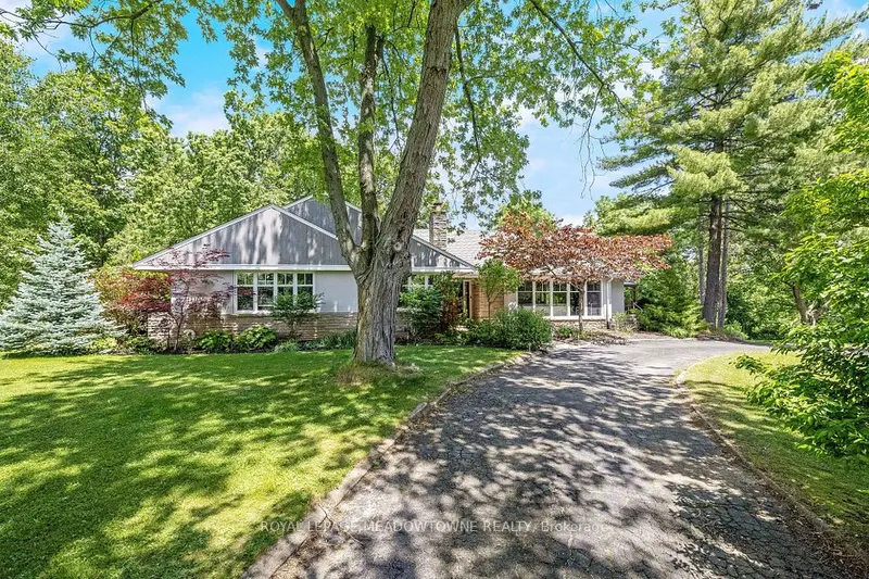 161 Confederation Street, Halton Hills, ON L7G 4S8, Halton Hills