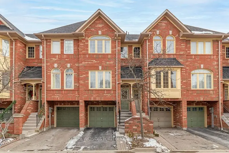 1168 Arena Road 126, Mississauga, ON L4Y 4K7, Mississauga