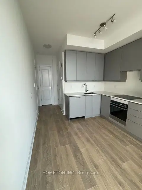 36 Elm Drive 2705, Mississauga, ON L5B 1P2, Mississauga